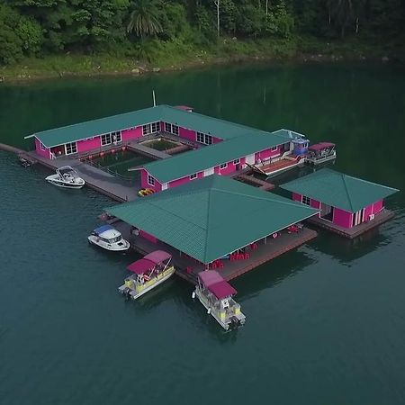 Kenyir Eco Resort Kuala Berang Exteriör bild